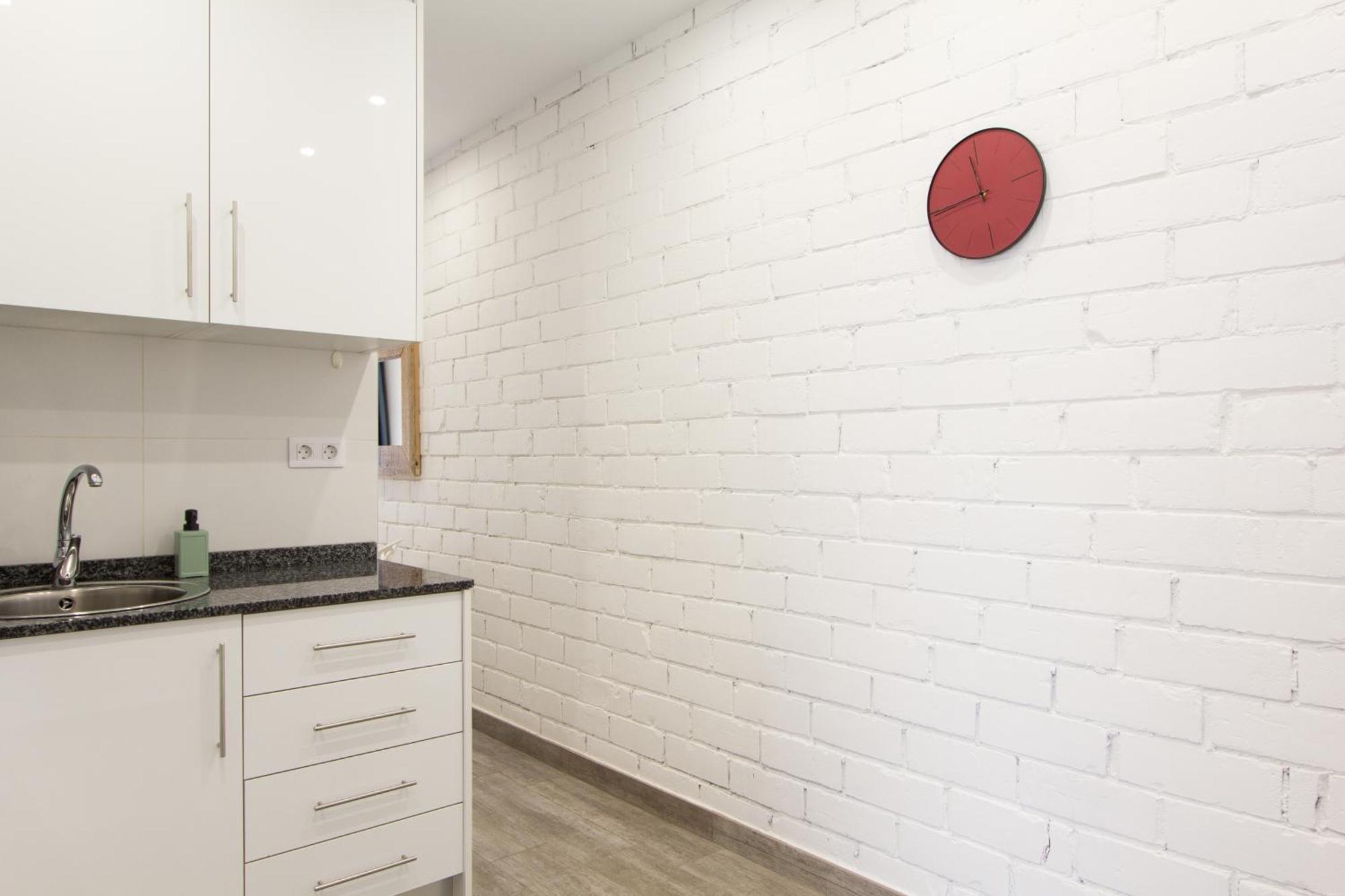 Novus Homes Barcelona Santa Eulalia لوسبيتاليت دي يوبريغات المظهر الخارجي الصورة