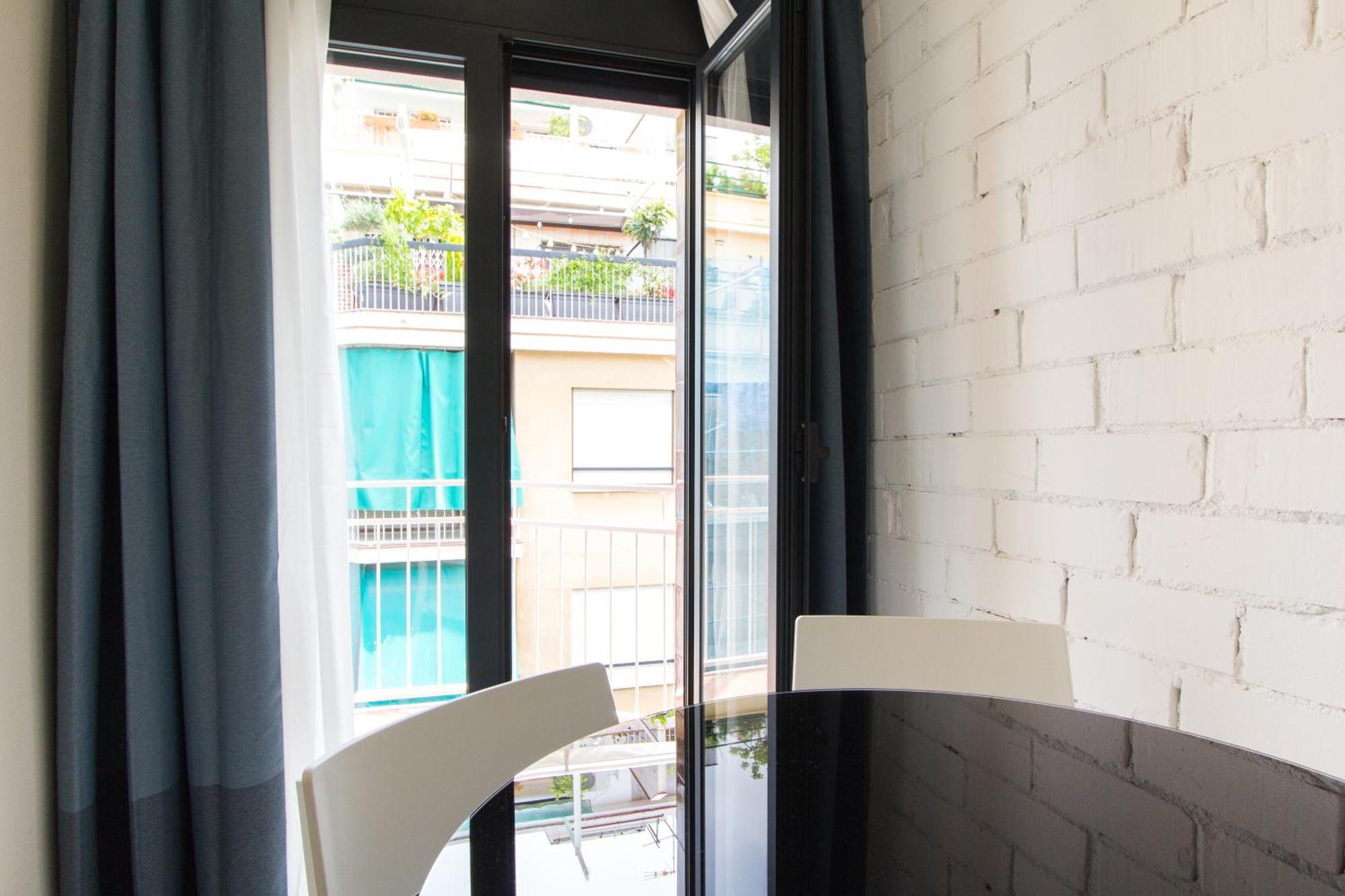 Novus Homes Barcelona Santa Eulalia لوسبيتاليت دي يوبريغات المظهر الخارجي الصورة