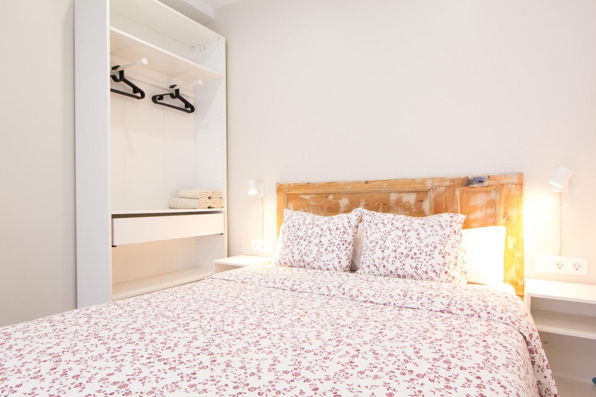 Novus Homes Barcelona Santa Eulalia لوسبيتاليت دي يوبريغات المظهر الخارجي الصورة