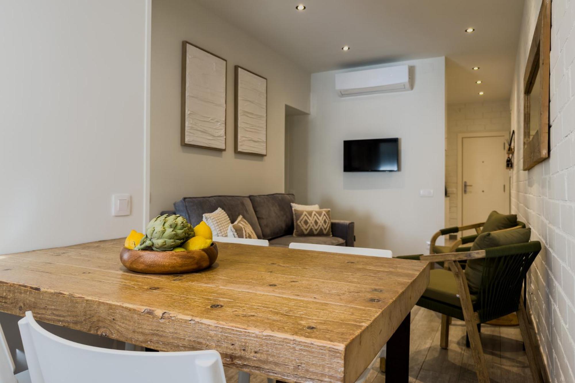 Novus Homes Barcelona Santa Eulalia لوسبيتاليت دي يوبريغات المظهر الخارجي الصورة