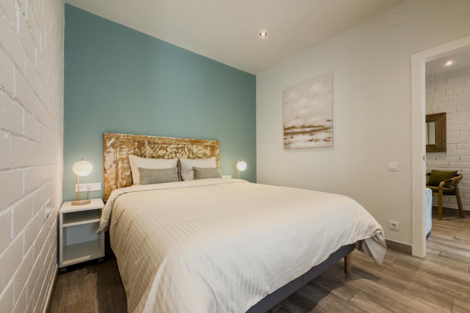 Novus Homes Barcelona Santa Eulalia لوسبيتاليت دي يوبريغات المظهر الخارجي الصورة