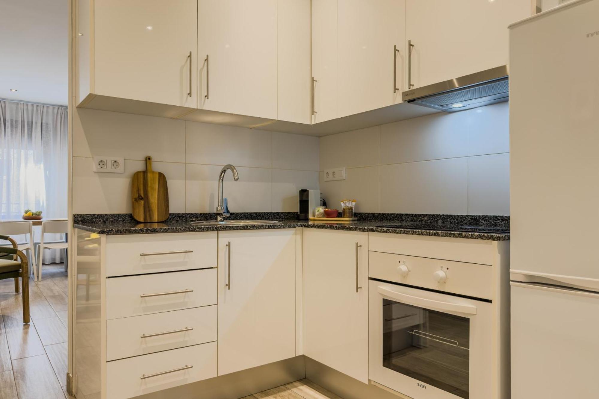 Novus Homes Barcelona Santa Eulalia لوسبيتاليت دي يوبريغات المظهر الخارجي الصورة