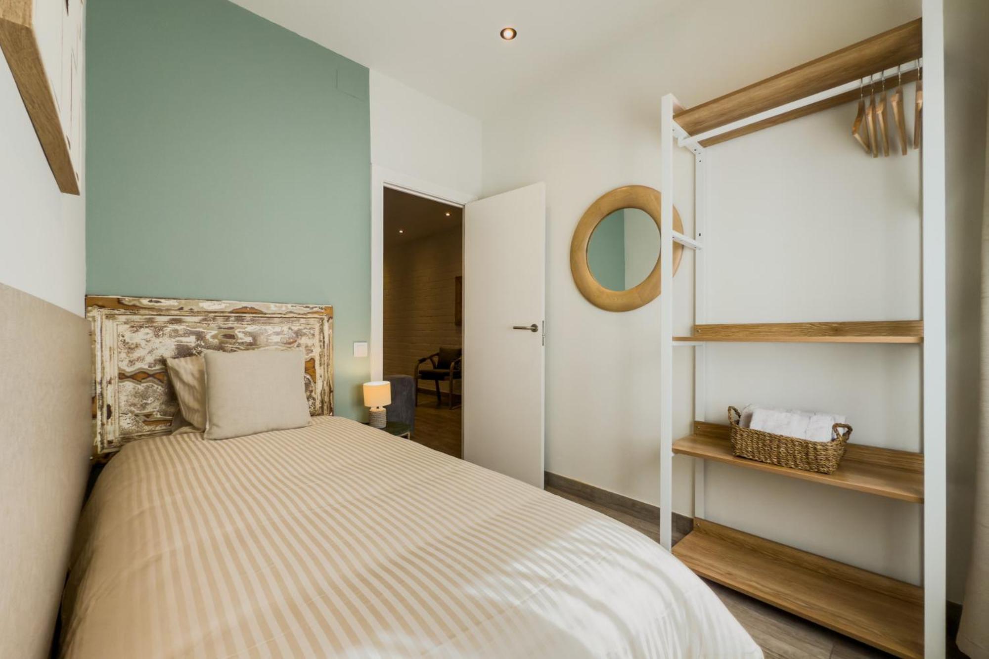 Novus Homes Barcelona Santa Eulalia لوسبيتاليت دي يوبريغات المظهر الخارجي الصورة