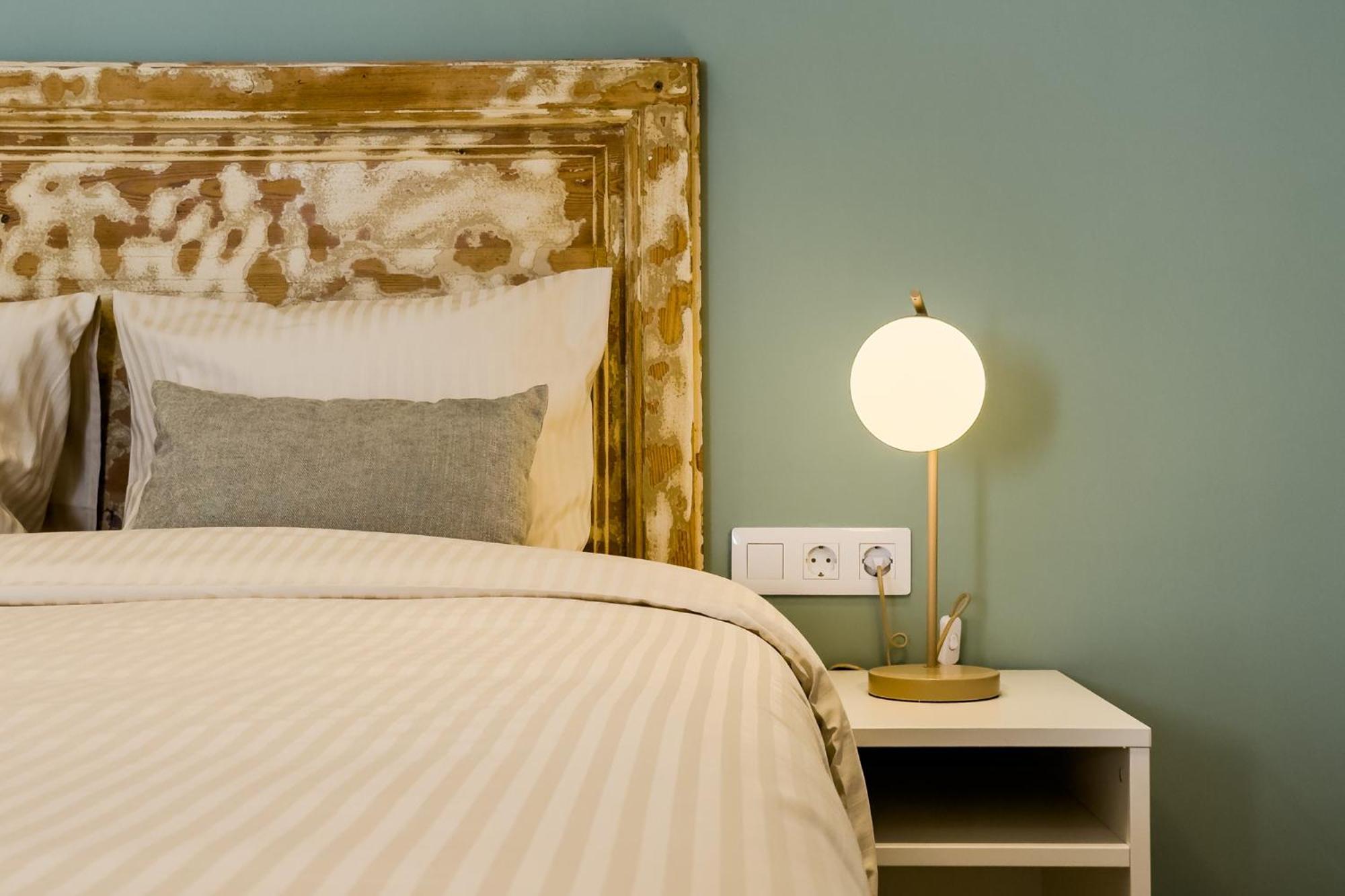 Novus Homes Barcelona Santa Eulalia لوسبيتاليت دي يوبريغات المظهر الخارجي الصورة