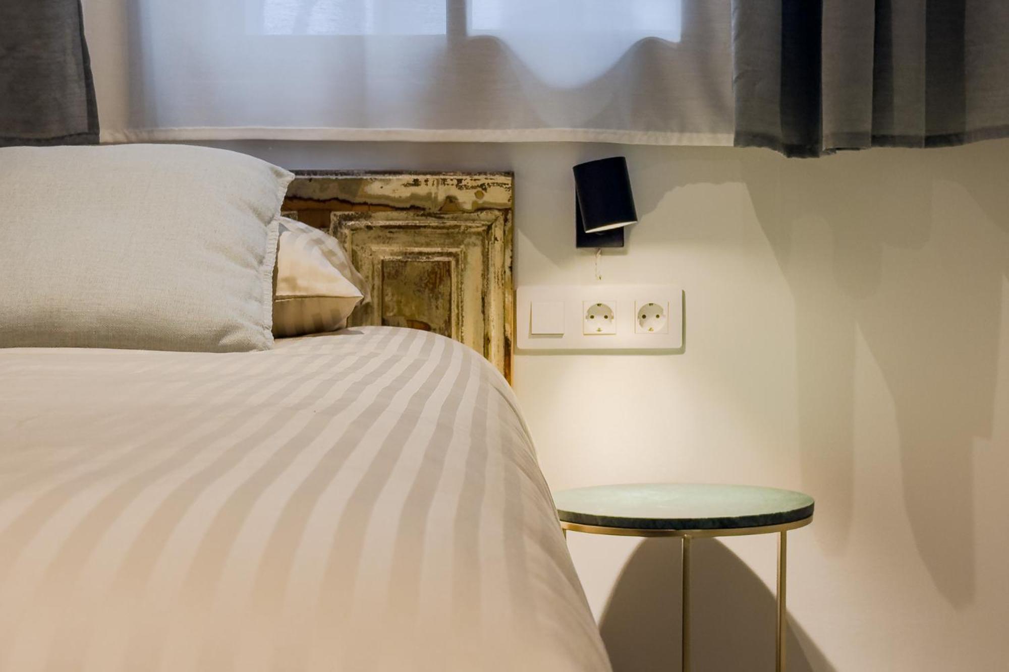 Novus Homes Barcelona Santa Eulalia لوسبيتاليت دي يوبريغات المظهر الخارجي الصورة